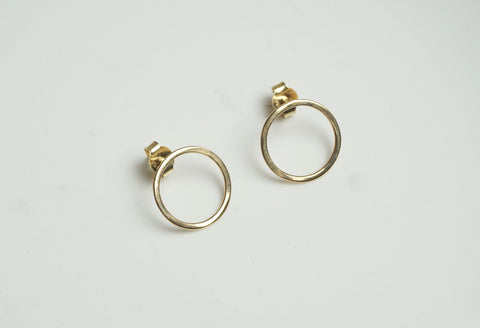 14kt Gold Earrings | Gold Circle Studs | Walker Jewelry | Handcrafted Jewelry Nashville | Nashville Handmade Jewelry | Nashville designer