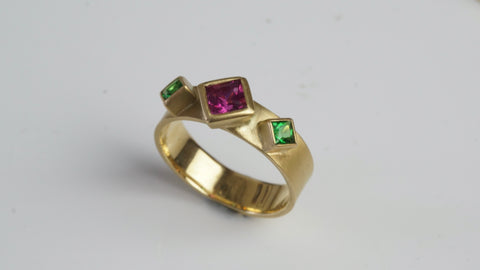 Vivid Pink Sapphire and Tsavorite Ring