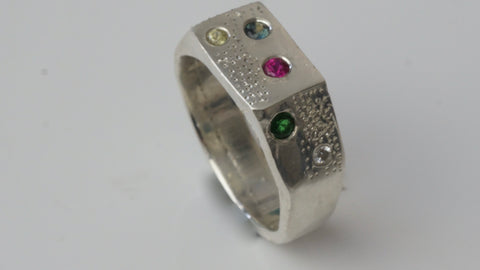 Confetti Signet Ring