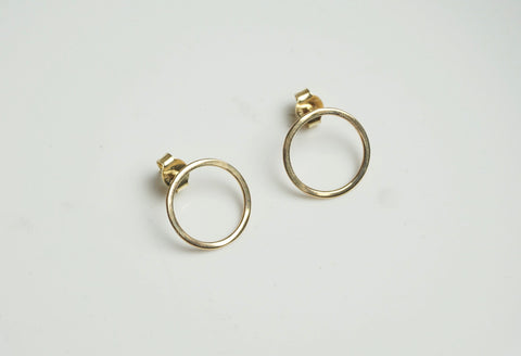 14kt Gold Earrings | Gold Circle Studs | Walker Jewelry | Handcrafted Jewelry Nashville | Nashville Handmade Jewelry | Nashville designer 